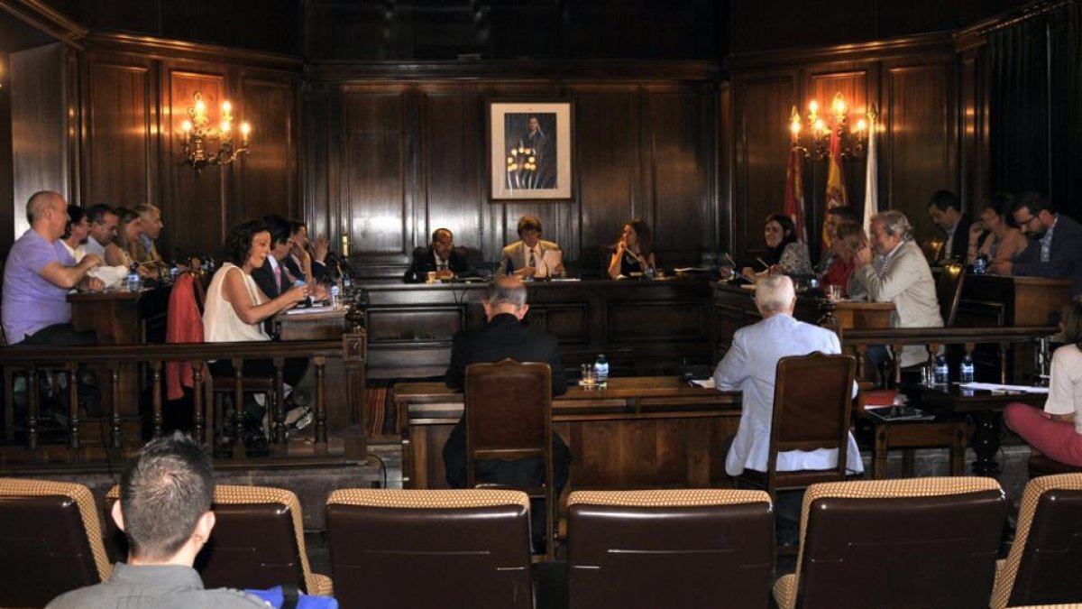 Un momento del pleno del Ayuntamiento.-V. G.