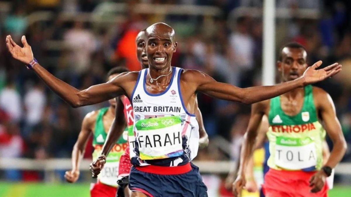 Mo Farah entra vencedor en el 10.000.-EFE / SRDJAN SUKI