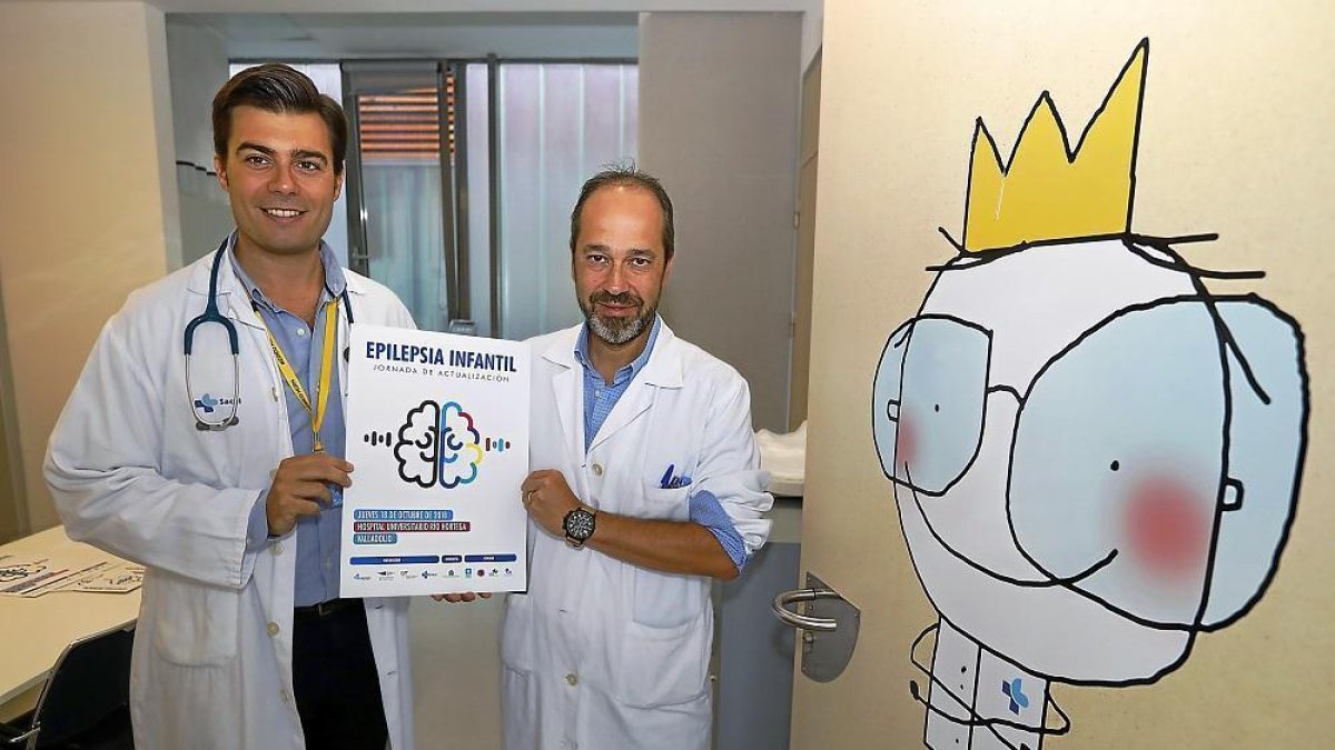 Antonio Hedrera y Ramón Cancho en las instalaciones de la Unidad de Neurología Infantil del Hospital Río Hortega de Valladolid.-- J. M. LOSTAU