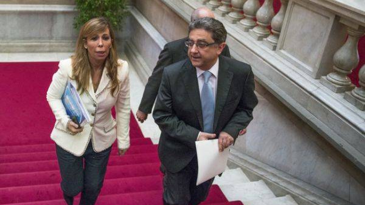 Alicia Sánchez-Camacho, junto a Enric Millo, el miércoles en el Parlament.-Foto: FERRAN SENDRA