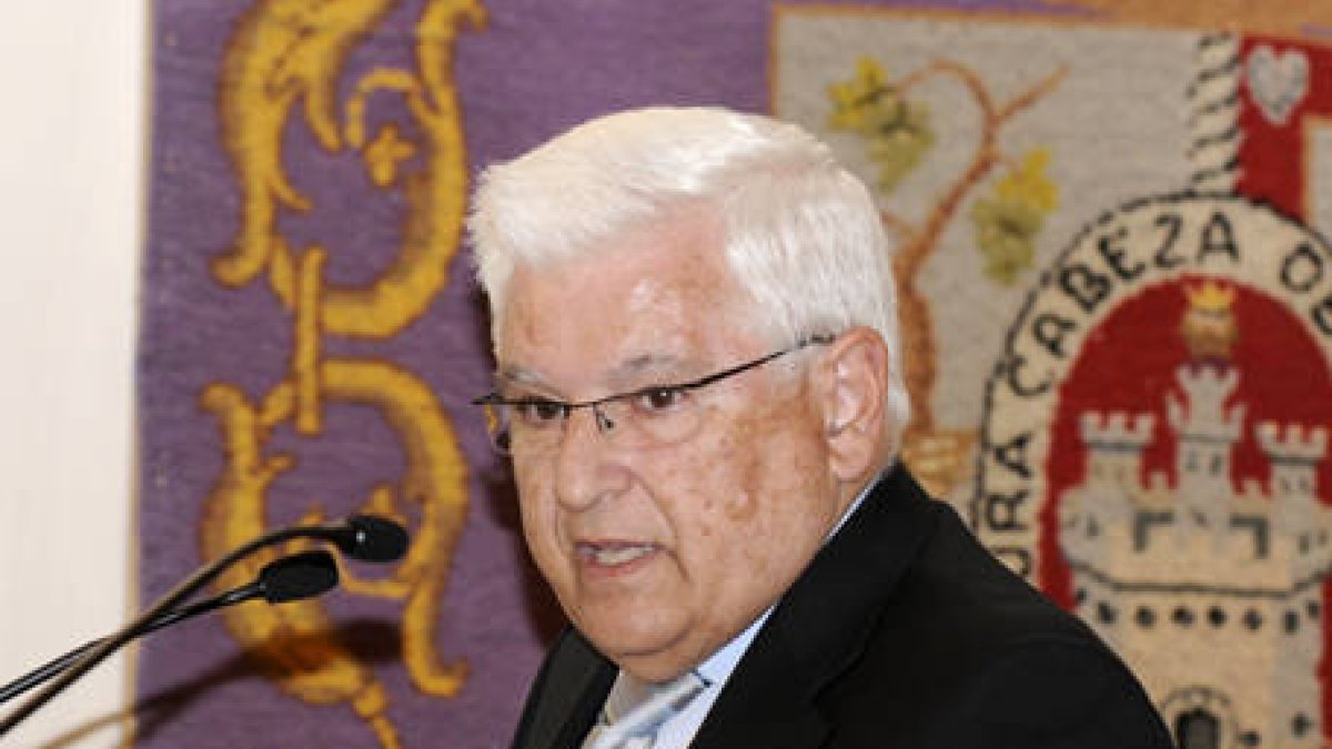 Juan Manuel Ruiz Liso, adalid de la Dieta Mediterránea. / VALENTÍN GUISANDE-