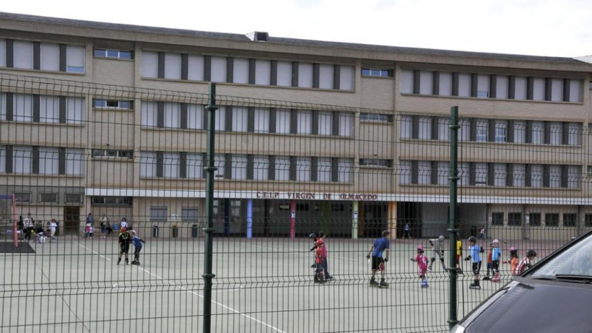 Colegio de Olvega en una imagen de archivo. HDS