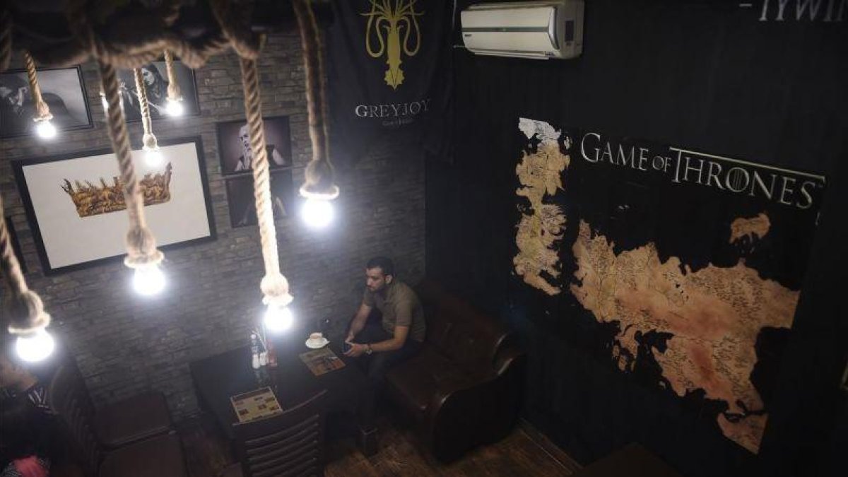 Imagen del bar temático de Juego de tronos en Islamabad (Pakistán).-FAROOQ NAEEM