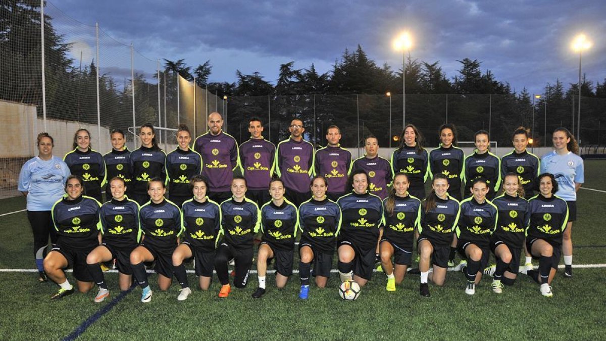 La plantilla del San José que el sábado inicia la temporada liguera.-Valentín Guisande