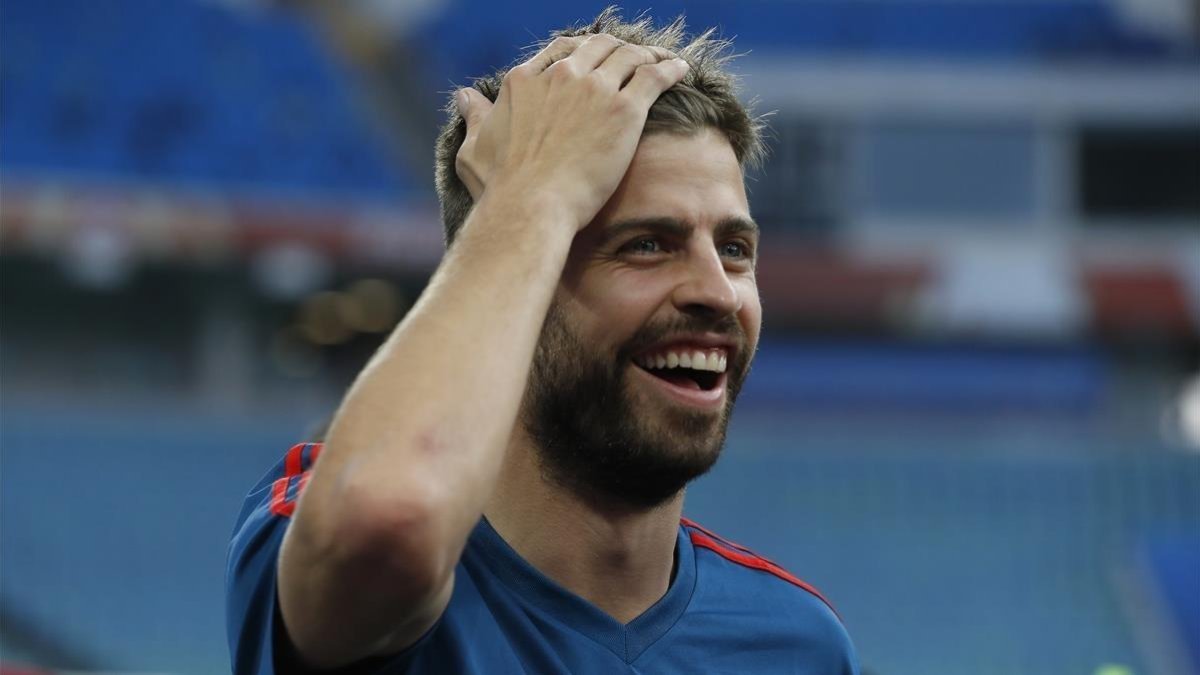 Gerard Piqué en un entrenamiento con la selección española /-MANU FERNANDEZ