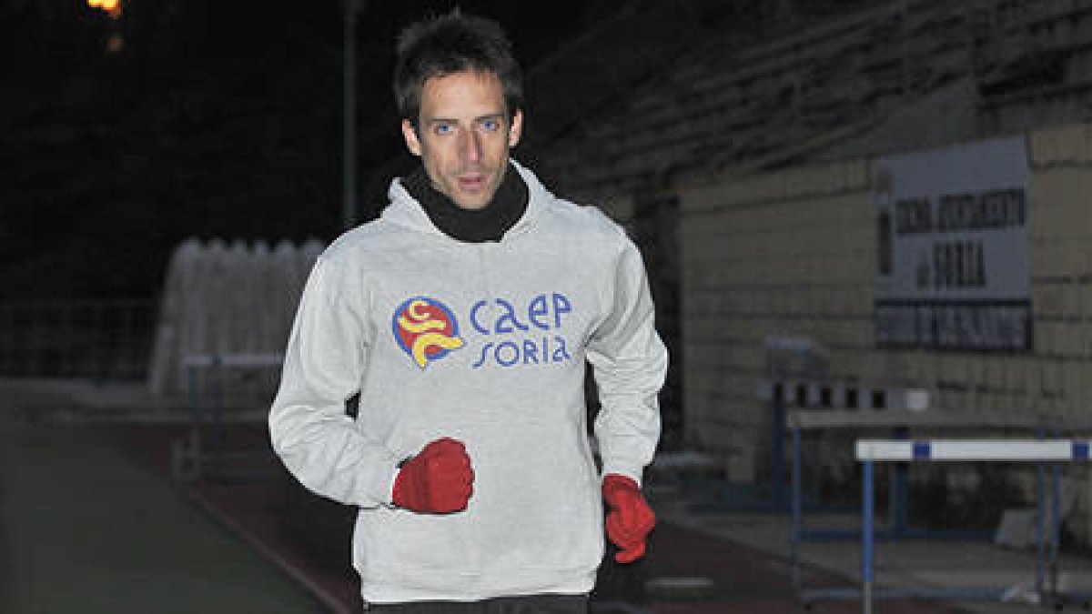 Alberto Lozano fue segundo en la prueba de los 5.000 metros. / VALENTÍN GUISANDE-
