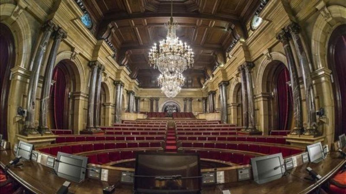 Hemiciclo del Parlament de Cataluña.-EL PERIÓDICO