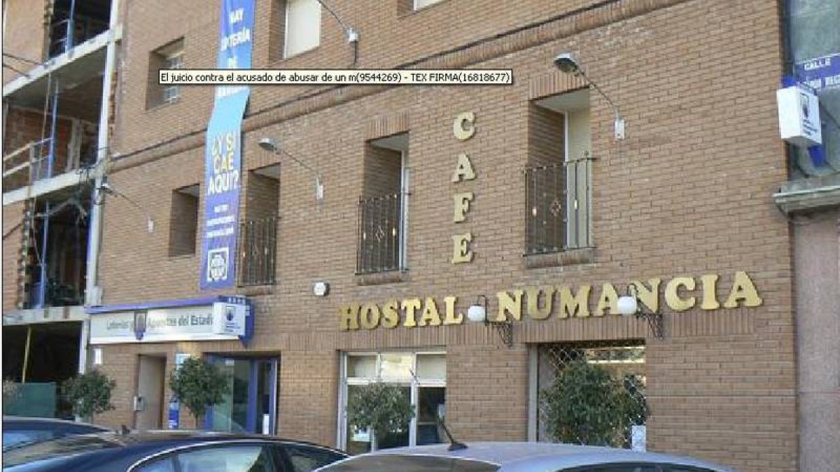 Hostal de Arcos de Jalón en el que supuestamente ocurrieron los hechos. / EVA SÁNCHEZ-