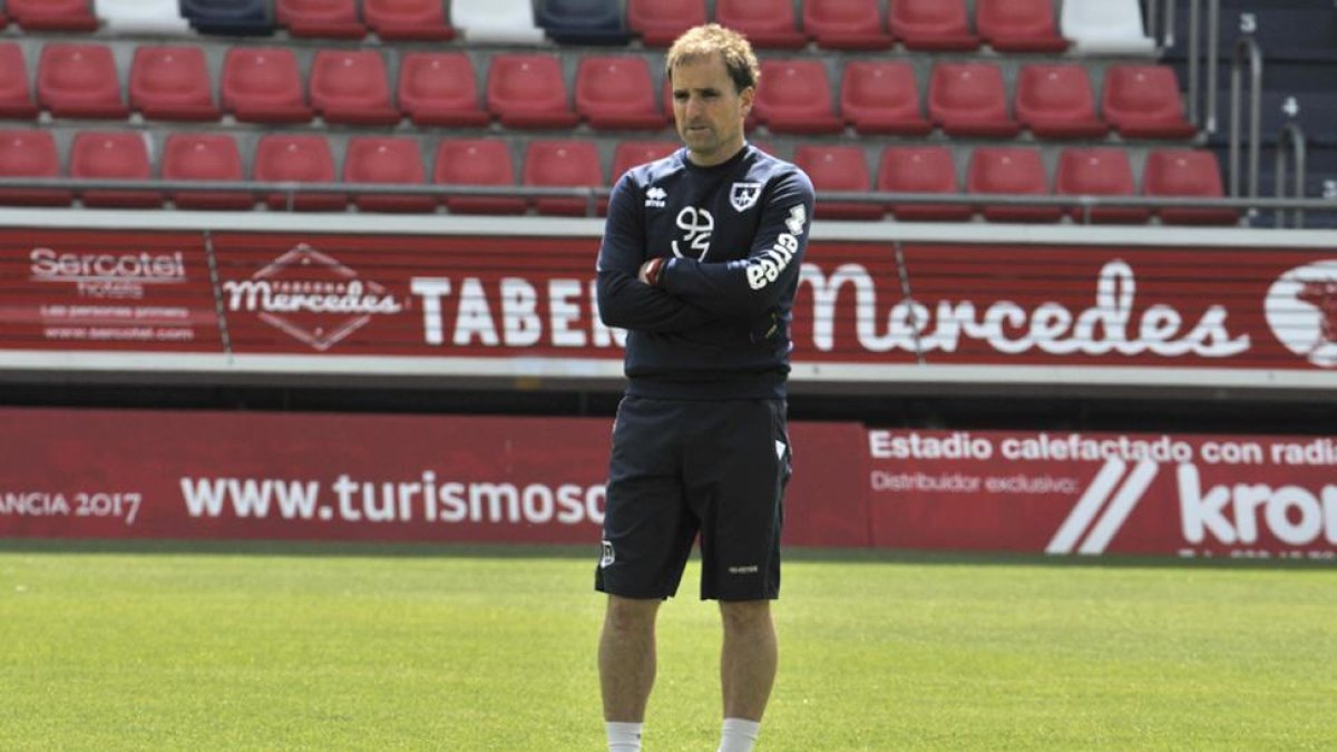 Arrasate quiere un Numancia ambicioso ante el Valladolid para sumar los tres puntos.-Valentín Guisande