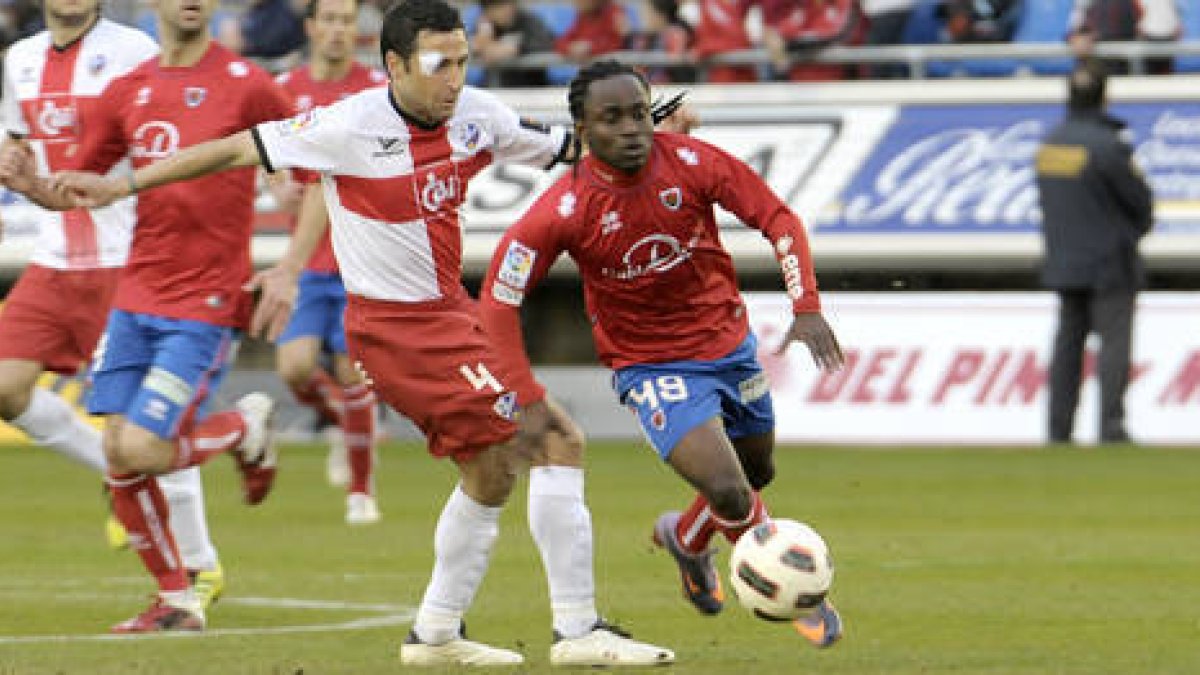Cedric fue el autor del tercer gol numantino. / U. Sierra-