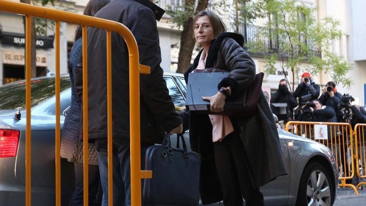 Llegada de la presidenta del Parlament, al Tribunal Supremo.-DAVID CASTRO