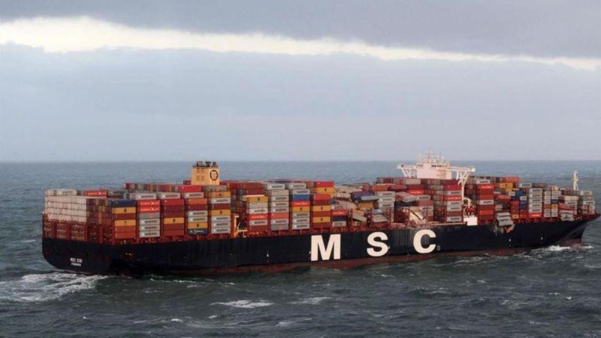 El MSC ZOE, el buque que ha perdido la carga.-EL PERIÓDICO