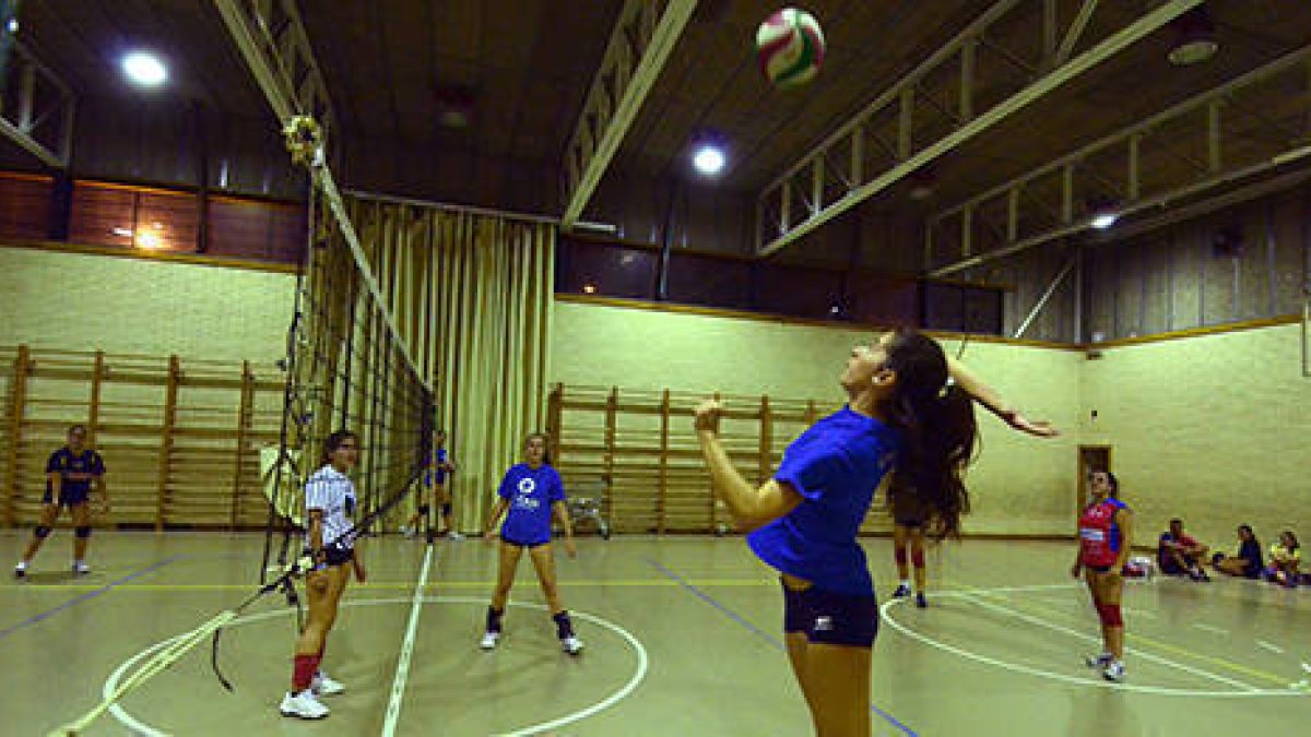 El Santo Domingo juvenil lleva dos semanas de entrenamientos. / Álvaro Martínez-