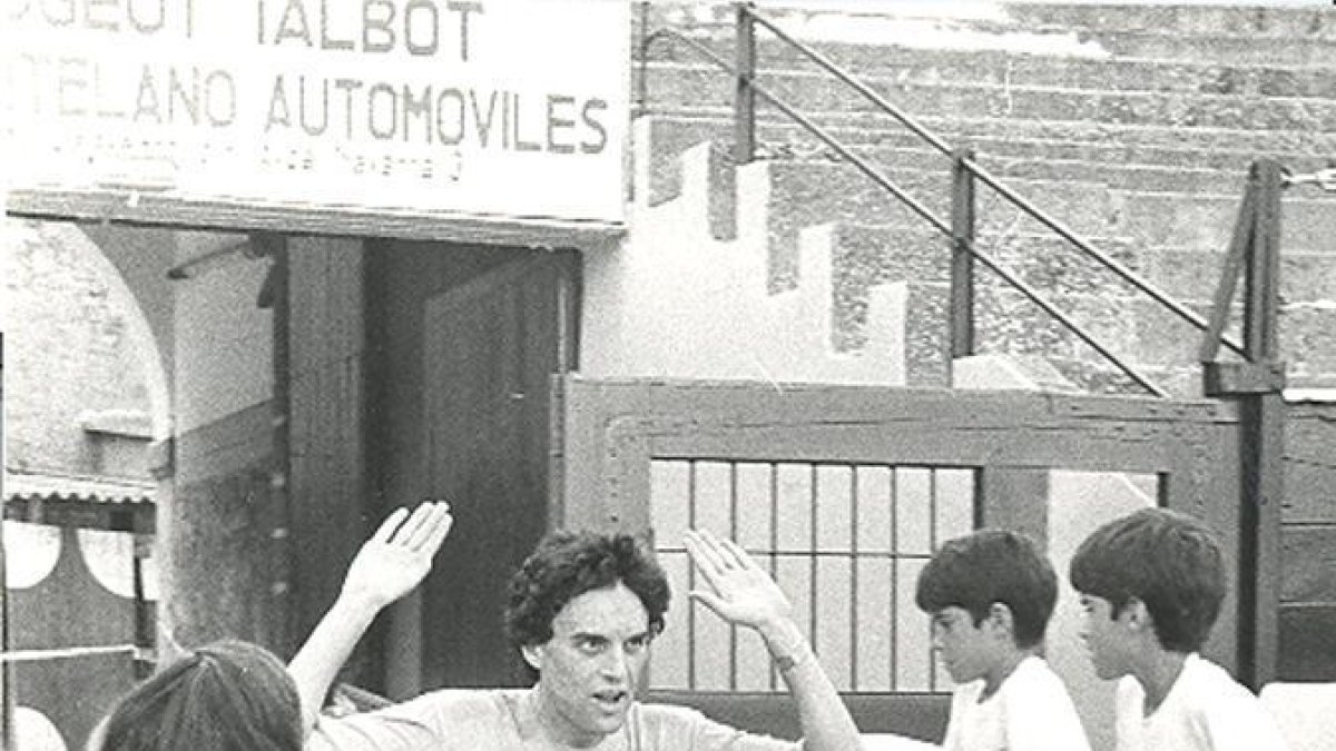 Abad Manteca, entrado a meta del Cross de La Saca por la puerta de toriles.-HDS