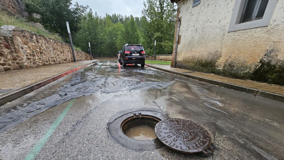 Zona del Soto Playa de Soria tras la fuerte lluvia que dejó la tormenta de este miércoles. GONZALO MONTESEGURO