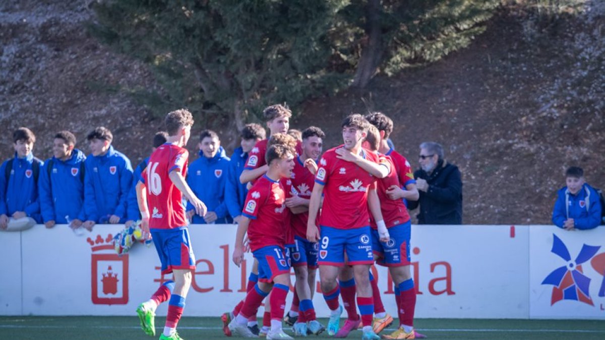 Martí anotaba los dos últimos goles que daban un punto al Numancia juvenil. GONZALO MONTESEGURO