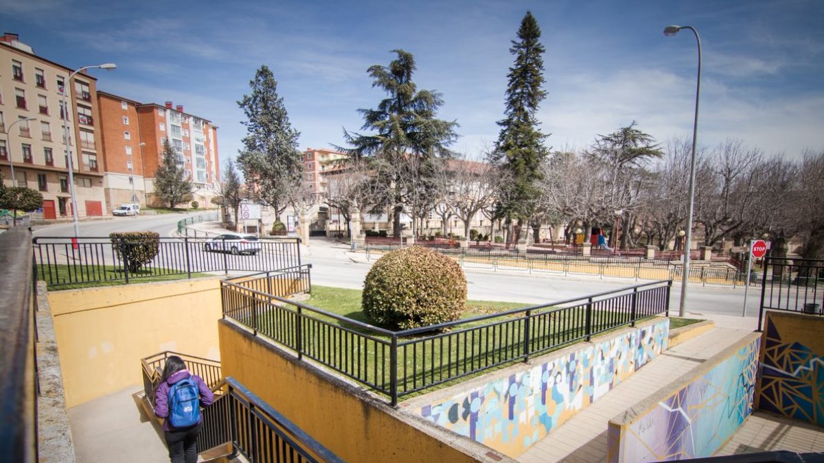 Paso subterráneo para cruzar la Cuesta de la Dehesa Serena. GONZALO MONTESEGURO
