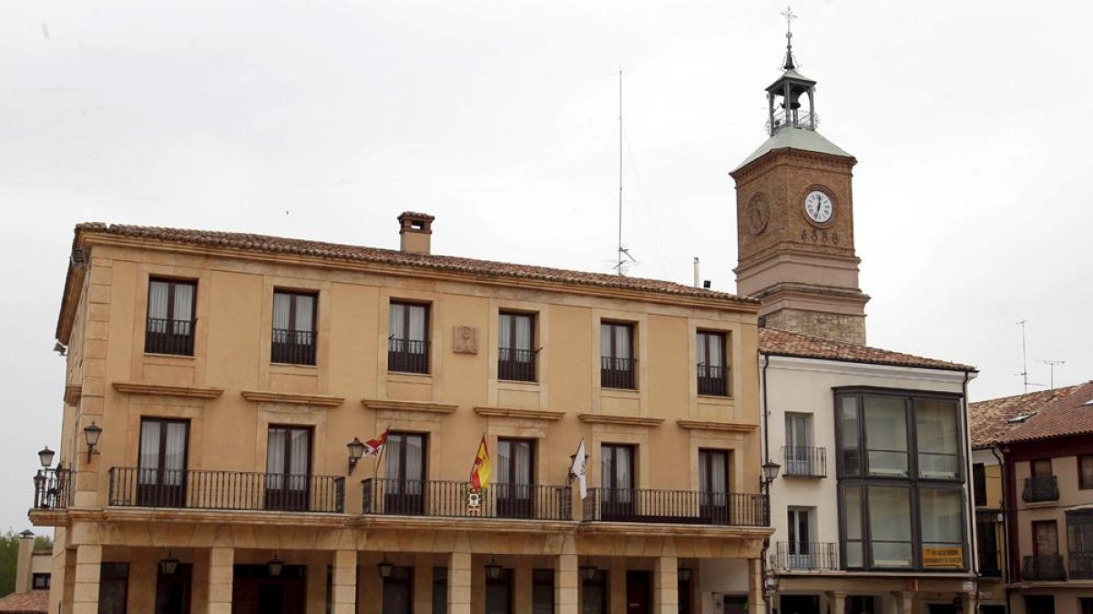 Ayuntamiento de Almazán.-HDS