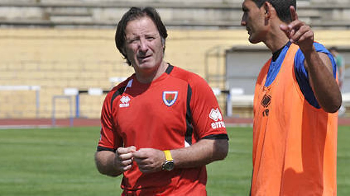 Anquela espera un Numancia competitivo desde la primera jornada. / Valentín Guisande-