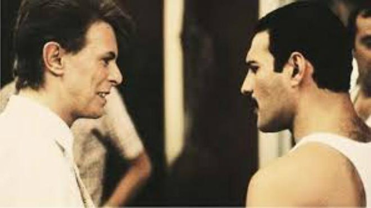 Freddie Mercury y David Bowie.-YOUTUBE