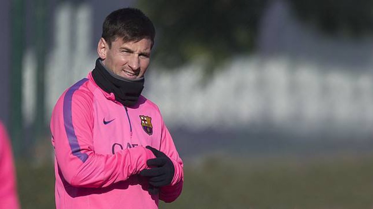 Leo Messi, durante un entrenamiento en la ciudad deportiva de Sant Joan Despí.-JORDI COTRINA