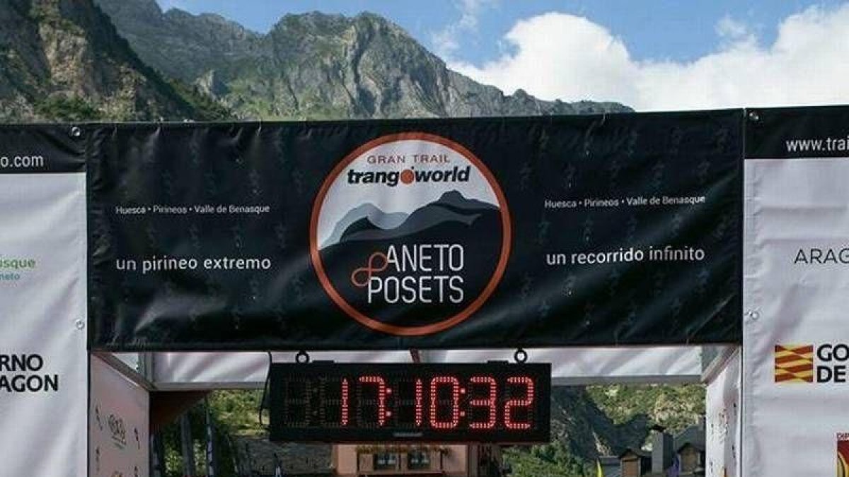 Daniel Amat entra victorioso en la meta de Benasque-PRAMES