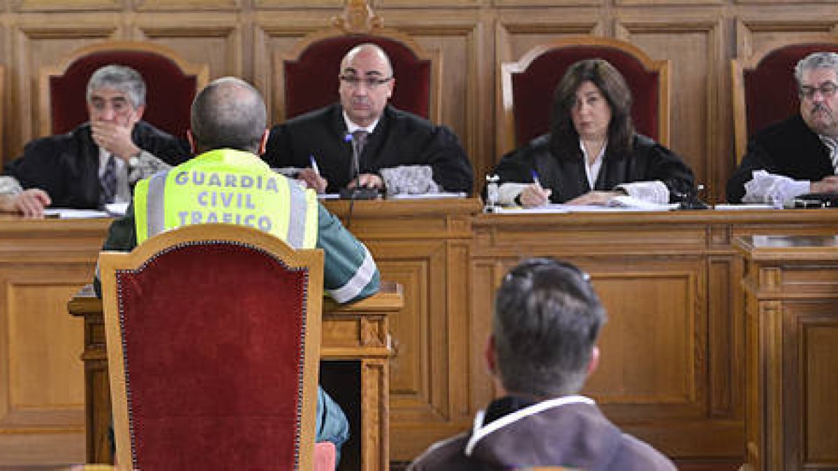 Juicio de ayer. ÁLVARO MARTÍNEZ-