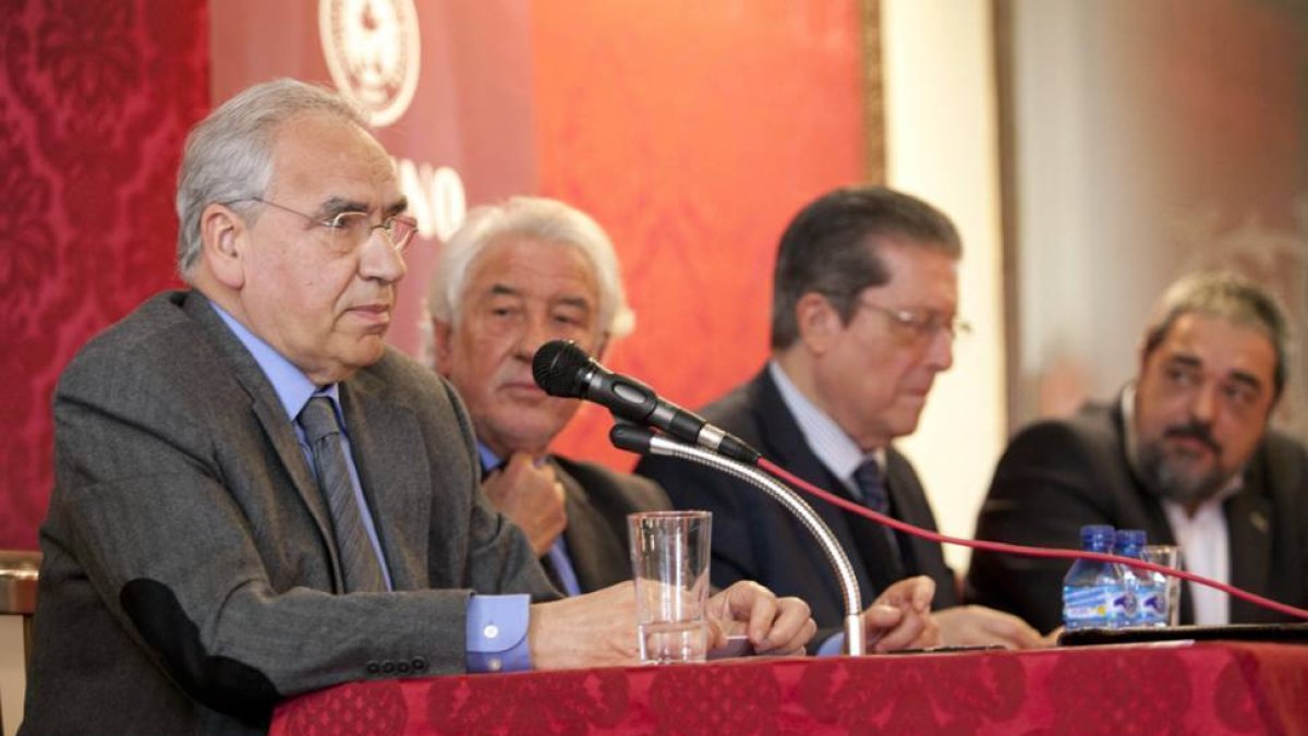 Guerra, Nuñez Encabo, Mayor Zaragoza y Aganzo, ayer en el Casino.-DIEGO MAYOR