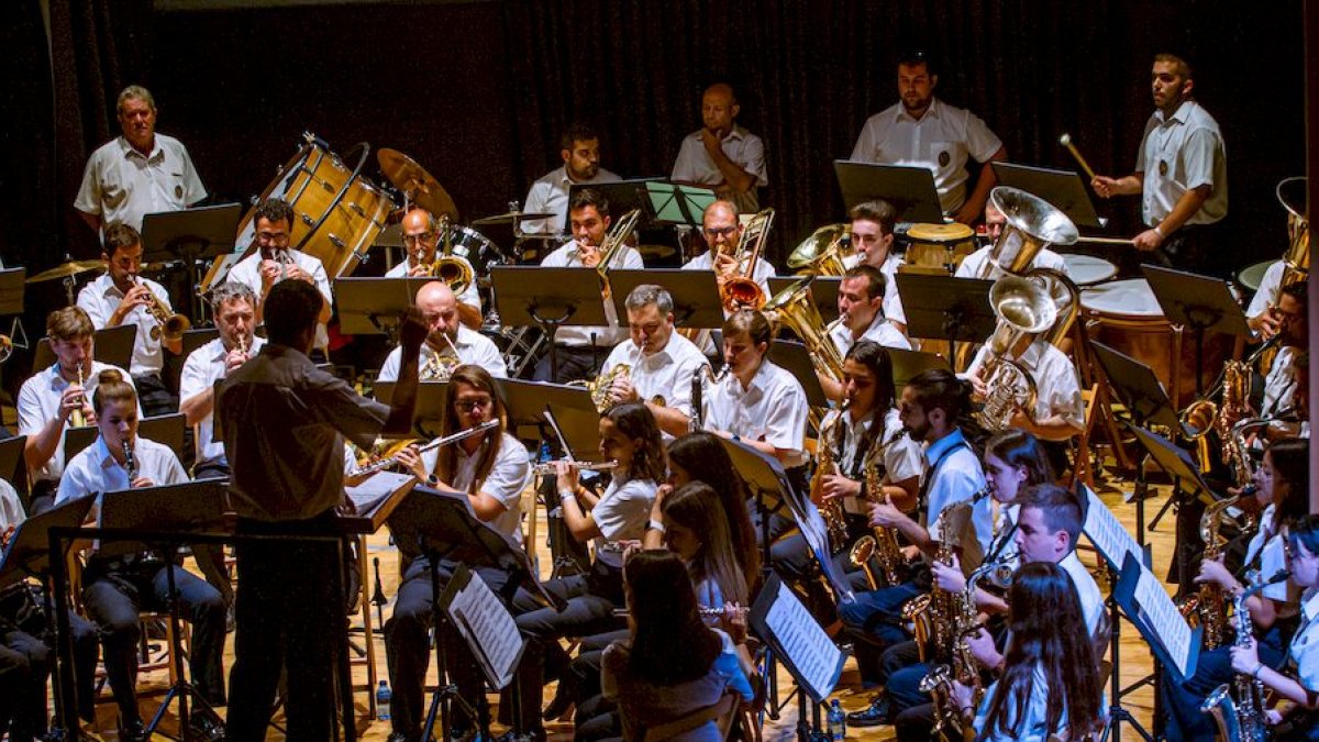 Actuación de la Banda de Música de Almazán.-MARIO TEJEDOR