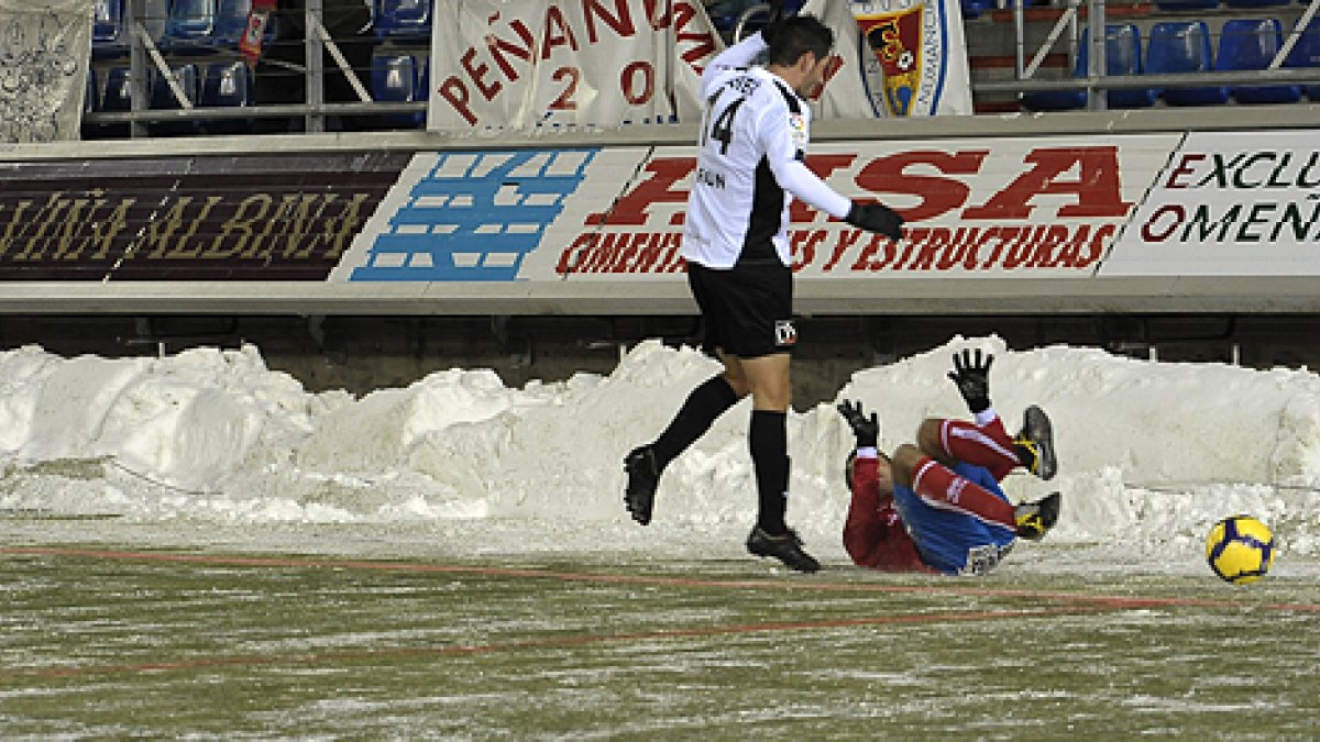 Imagen de la última visita del Real Unión a Los Pajaritos un 19 de diciembre con la nieve y el frío como protagonistas. HDS
