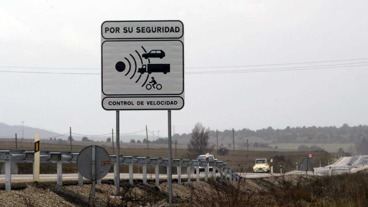 Señalización de radar en Villarciervos. HDS