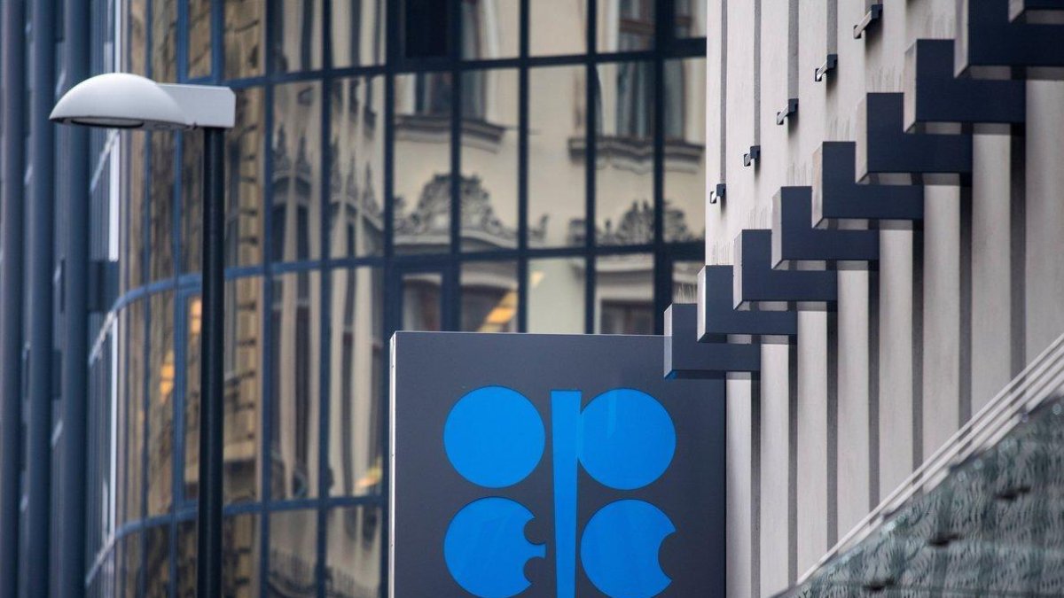 Vista de la sede de la Organizacion de Paises Exportadores de Petroleo  OPEP  en Viena  Austria. Catar saldra de la OPEP el proximo enero  segun anuncio el ministro de Energia  Saad al Kaabi  en una rueda de prensa-CHRISTIAN BRUNA (AFP)