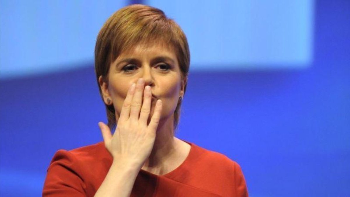 Nicola Sturgeon, en el congreso del SNP.-ANDY BUCHANAN / AFP