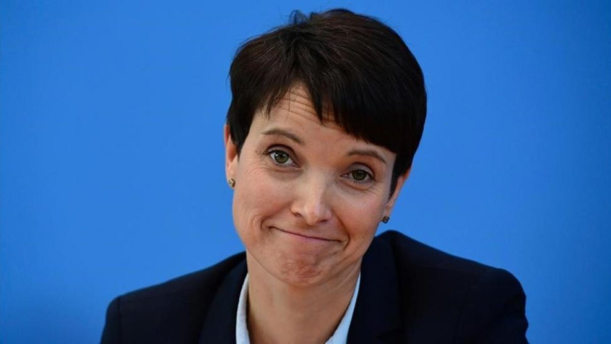 Frauke Petry, en una rueda de prensa el 19 de septiembre de 2016.-TOBIAS SCHWARZ