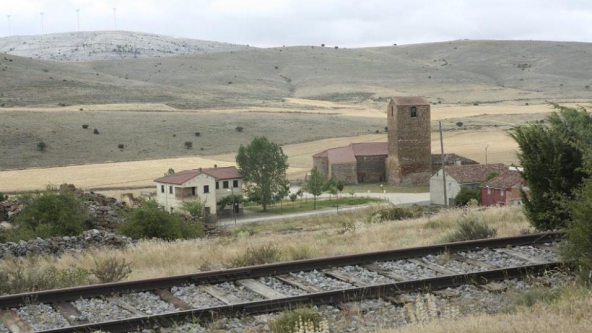 Línea Soria-Castejón-Valentín Guisande