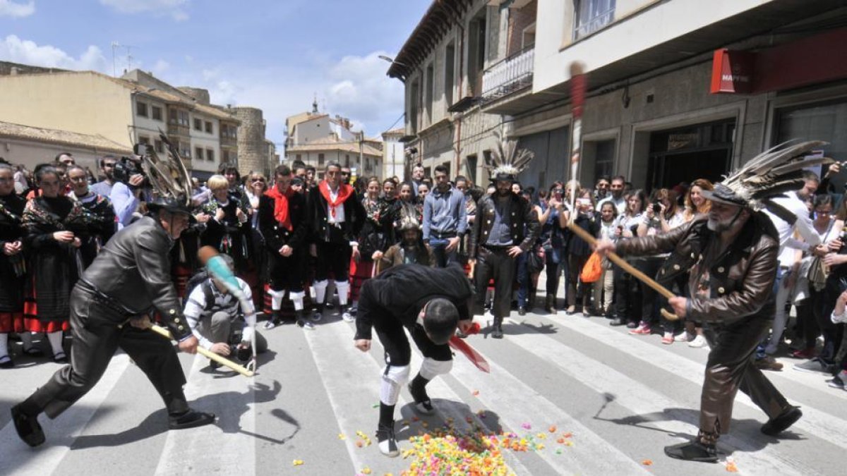 El Zarrón se celebra en mayo.-V.G.