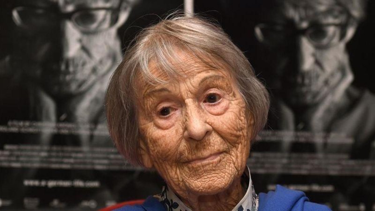 Brunhilde Pomsel, que fue secretaria en el Ministerio de Propaganda de Goebbels, en junio del 2016.-AFP / CHRISTOF STACHE