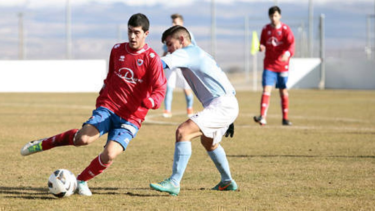 El Numancia B continúa con su buena racha de resultados. / Diego Mayor-