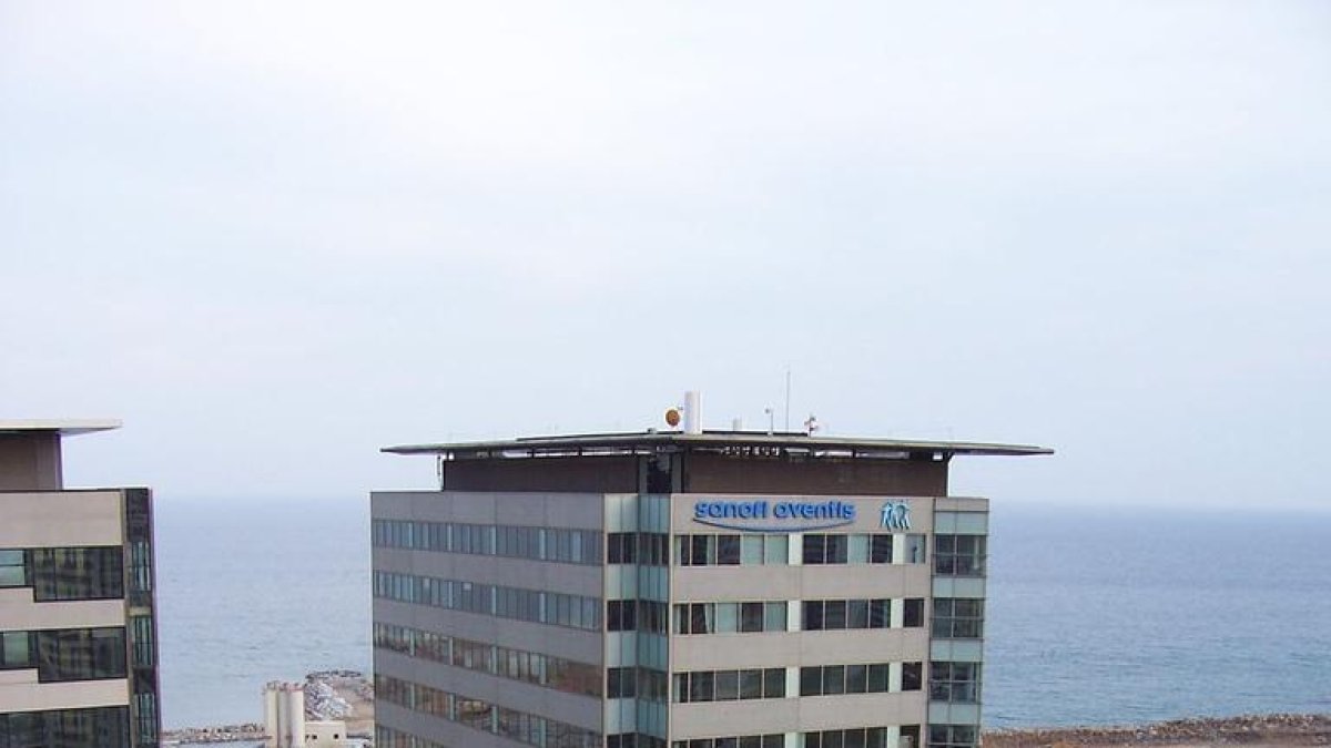 Edificio de Sanofi.-WIKIPEDIA