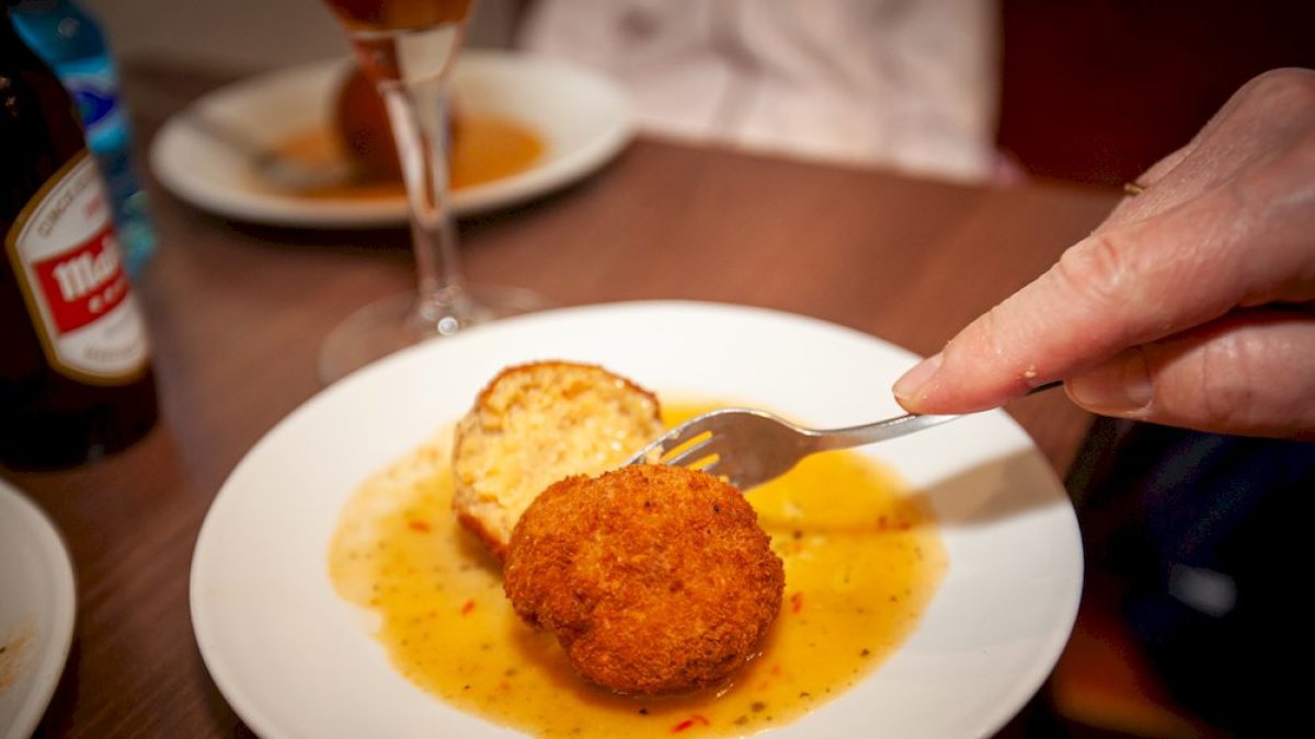 Concurso de la Croqueta en los bares y restaurantes de Soria. MARIO TEJEDOR