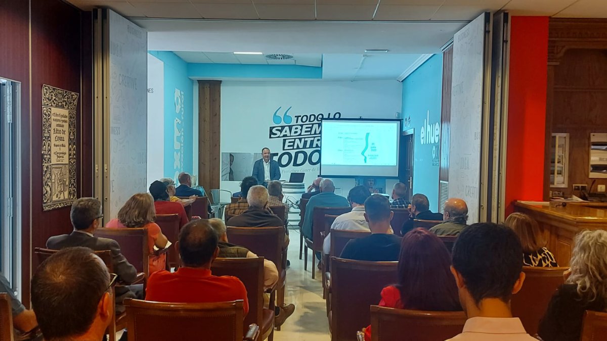 Asistentes a la jornada que se celebró ayer en El Burgo de Osma.-HDS