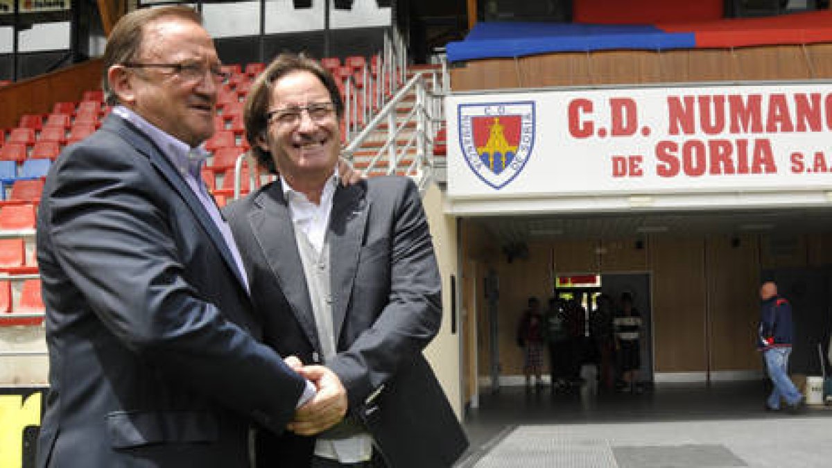 Francisco Rubio y Juan Antonio Anquela en el campo de Los Pajaritos. / Valentín Guisande-