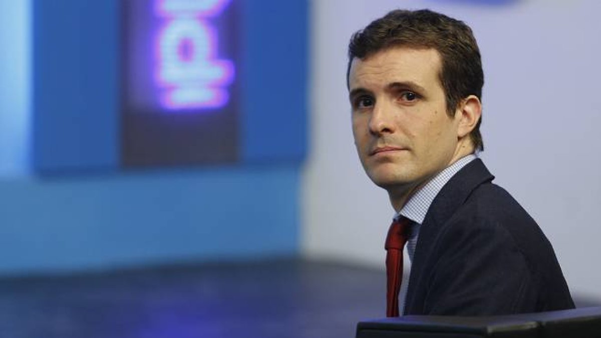 El nuevo vicesecretario de comunicación del Partido Popular, en un congreso de su partido, hizo alusión a las muertes del franquismo de un modo grotesco.-Foto: AGUSTÍN CATALÁN
