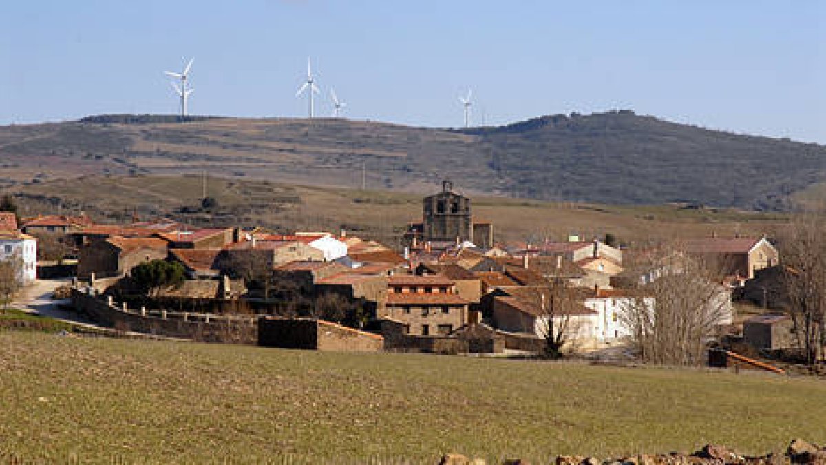 Panorámica de la localidad de Suellacabras, una de las beneficiarias de la intervención. / VALENTÍN GUISANDE-