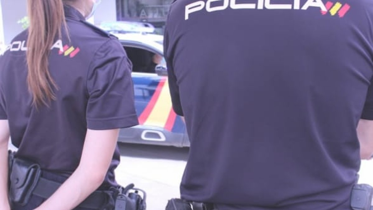 Agentes de la Policía Nacional.-HDS
