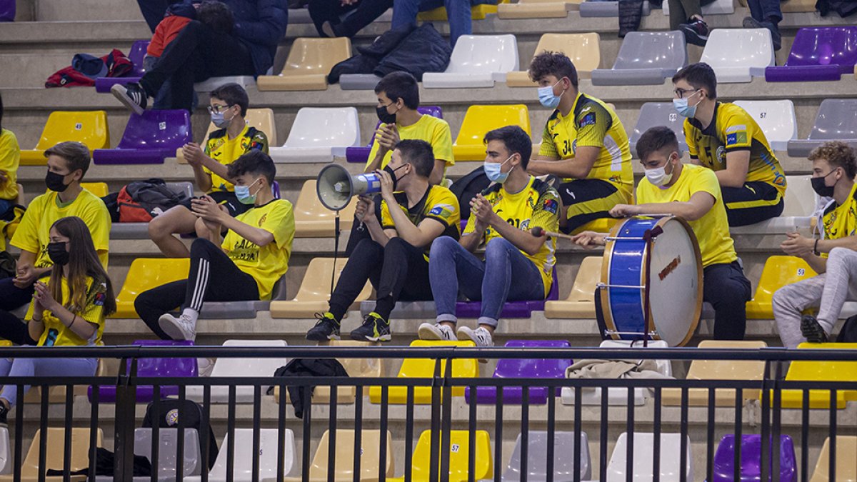 Los incondicionales del BM Soria arroparán a los suyos en el play off de Canarias de este fin de semana. MARIO TEJEDOR