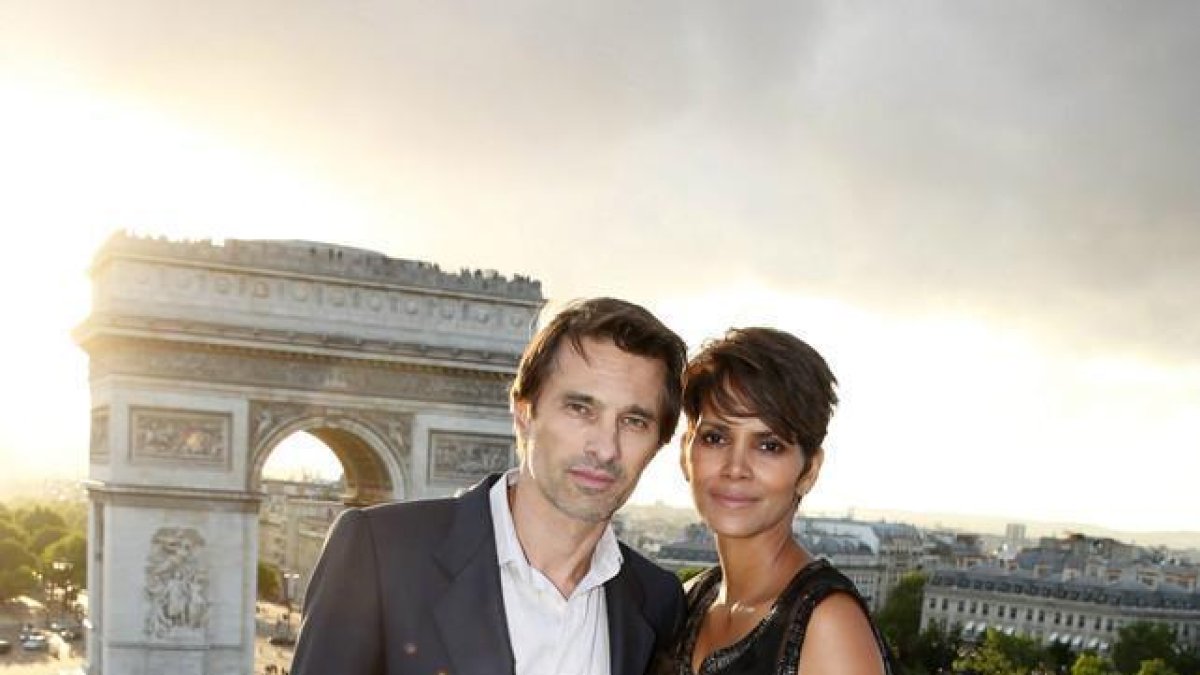 Halle Berry y Oliver Martínez en París.-GTRES
