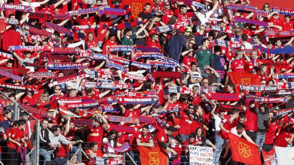 Los aficionados de Osasuna en el encuentro del 17 de febrero ante el Numancia en Los Pajaritos.-Mario Tejedor