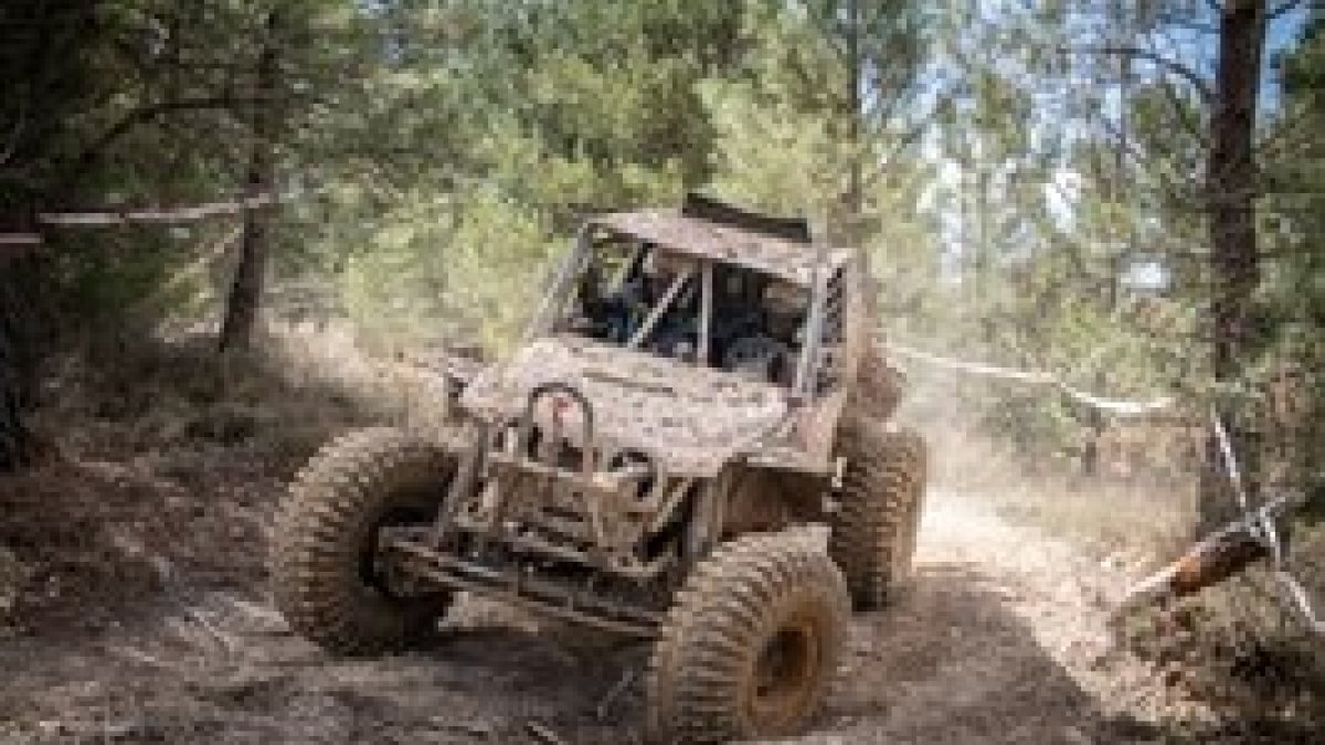 Uno de los coches que participaron el pasado fin de semana en la prueba de Fuentetoba. GONZALO MONTESEGURO