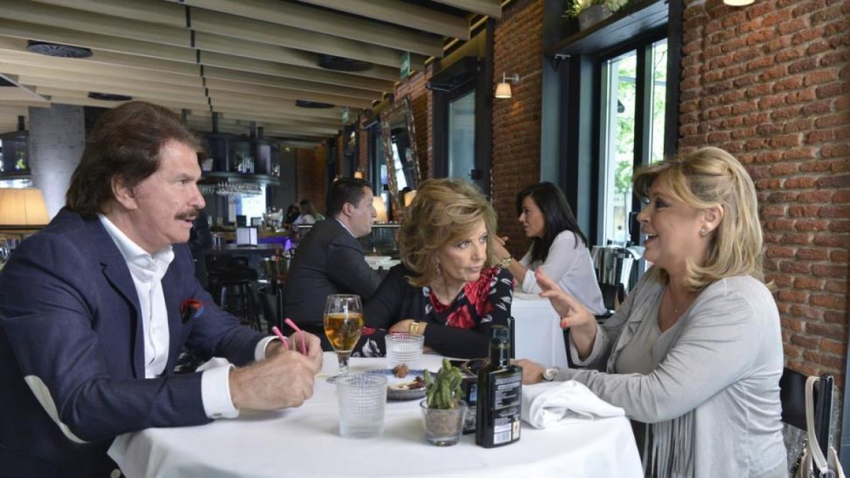 María Teresa Campos y sus amigas, en el 'reality'.-
